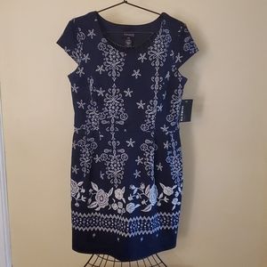 En Focus Petite Dress 14P Embroidered